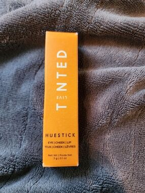 Sale🔥TINTED HUESTICK Multi-Use Color Stick